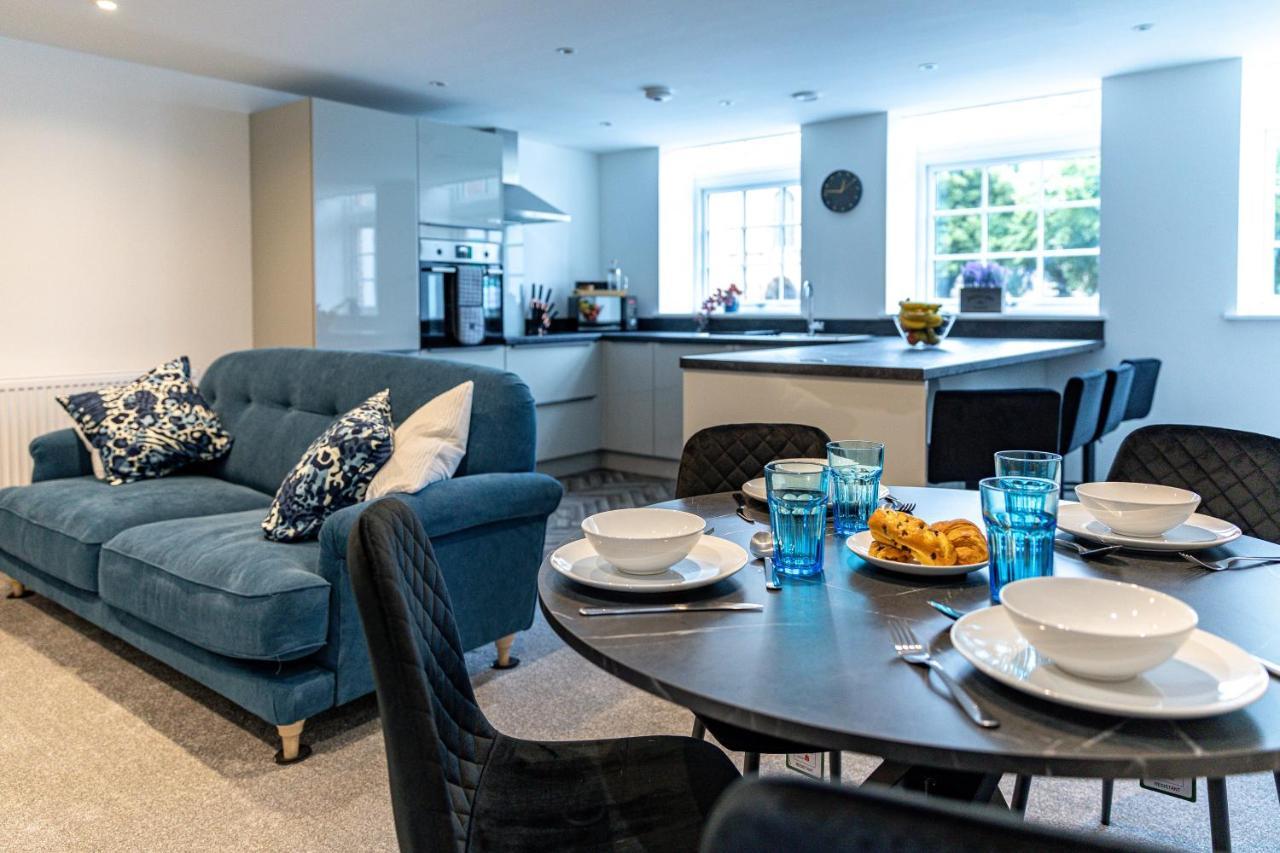 Stylish & Contemporary 2-Bed Townhouse - Parking - Wi-Fi - Netflix Apartment Worksop ภายนอก รูปภาพ