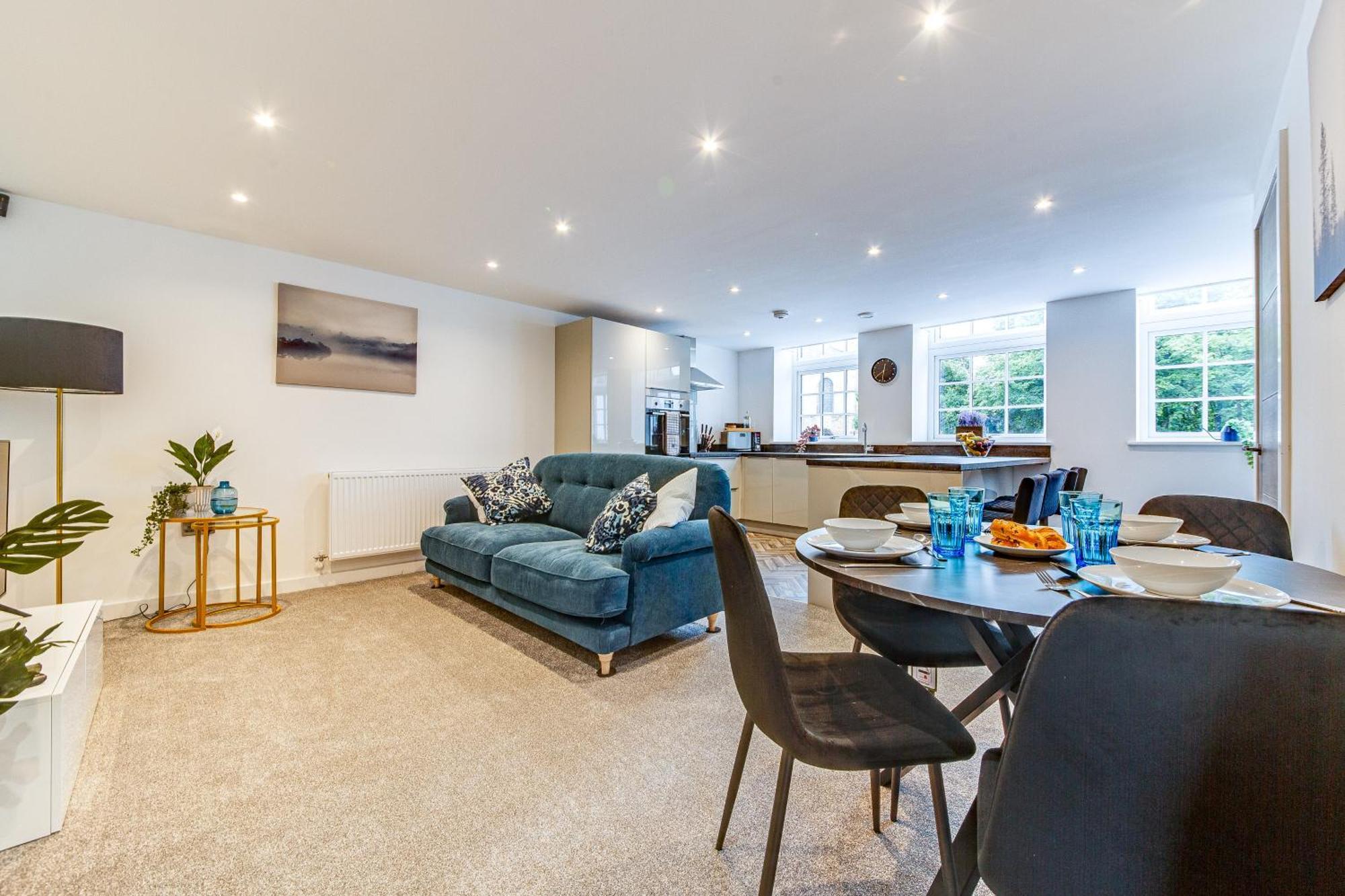 Stylish & Contemporary 2-Bed Townhouse - Parking - Wi-Fi - Netflix Apartment Worksop ภายนอก รูปภาพ